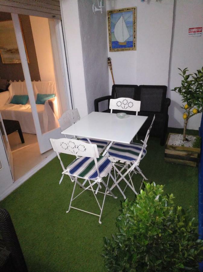 Apartamento Primera Linea De Mar Hospitalet De L'Infant Exterior photo