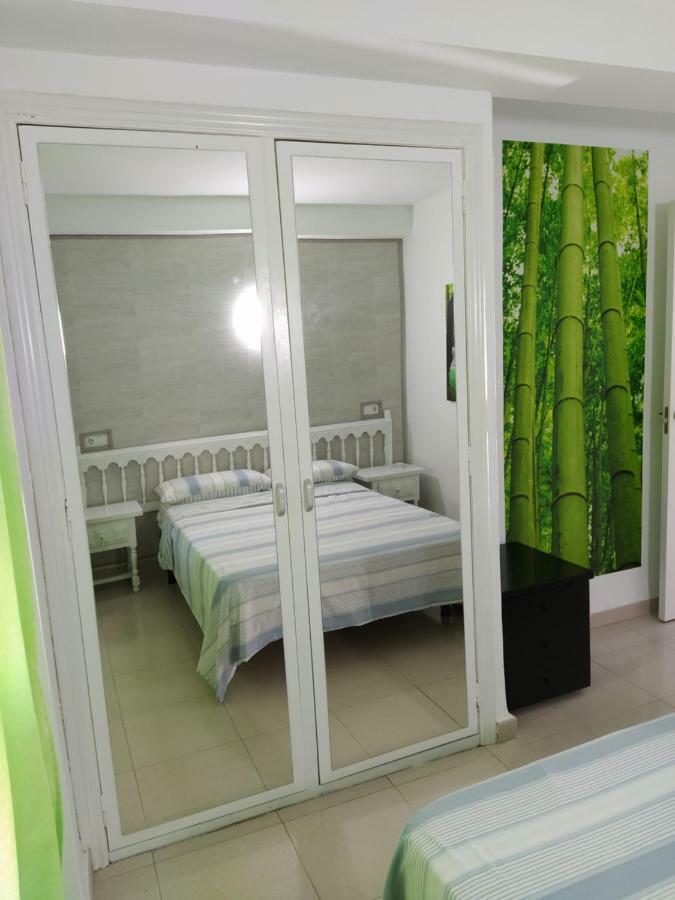 Apartamento Primera Linea De Mar Hospitalet De L'Infant Exterior photo